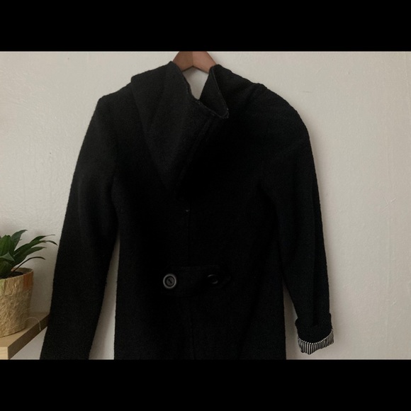 SOLD Classic hooded coat - Picture 3 of 3